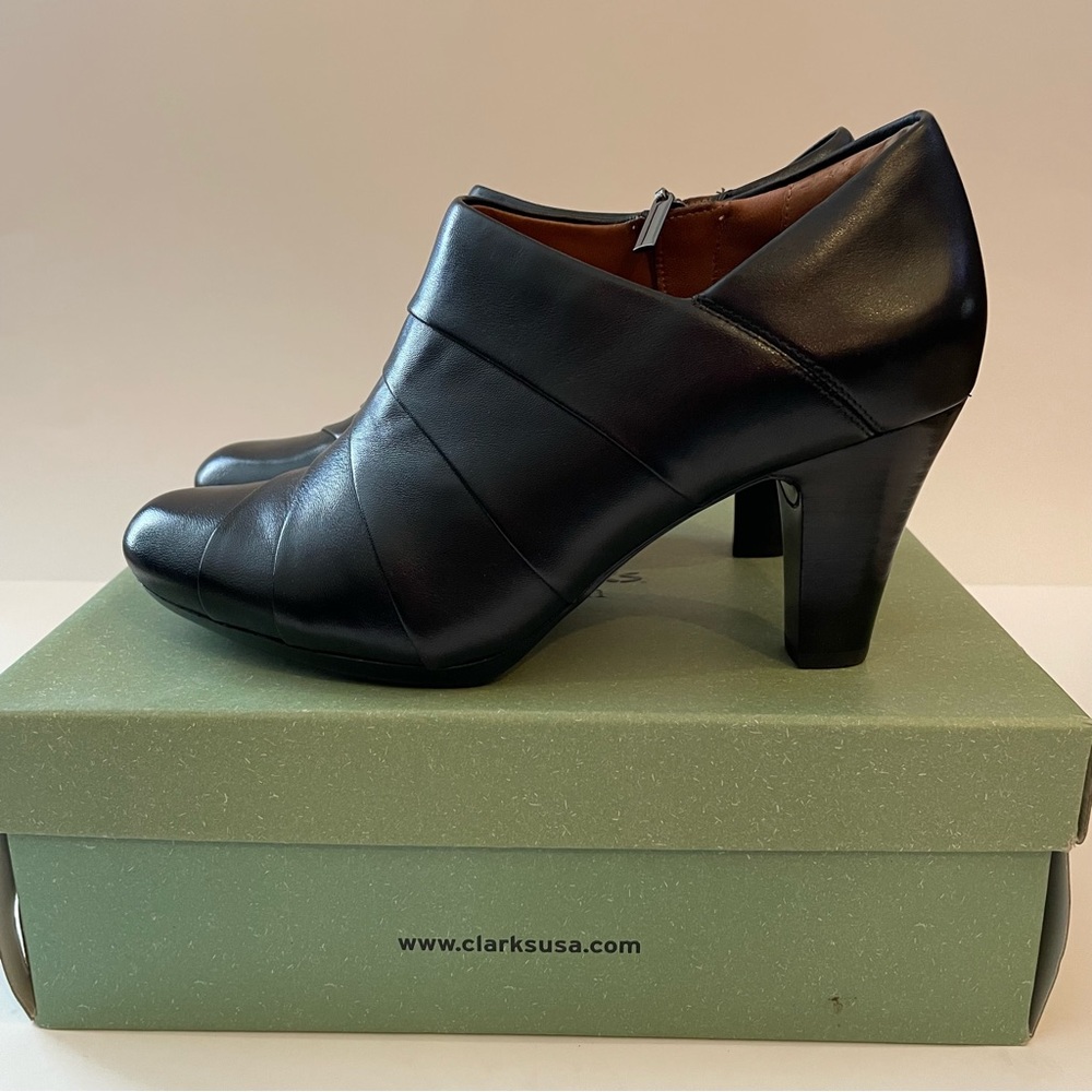 CLARKS ARTISAN Women’s Society Gown Heel